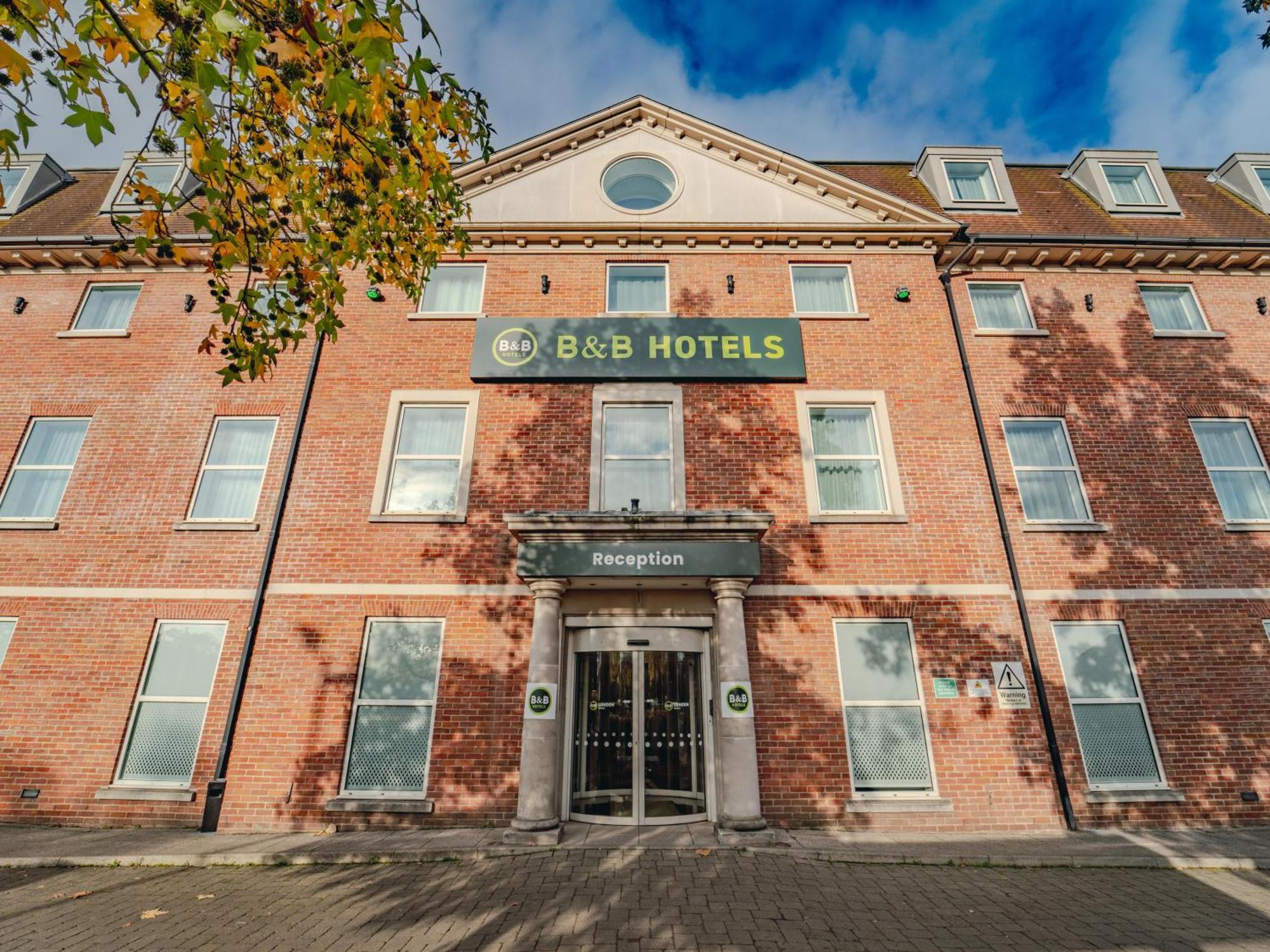 B&B Hotel London Heathrow Slough Dış mekan fotoğraf